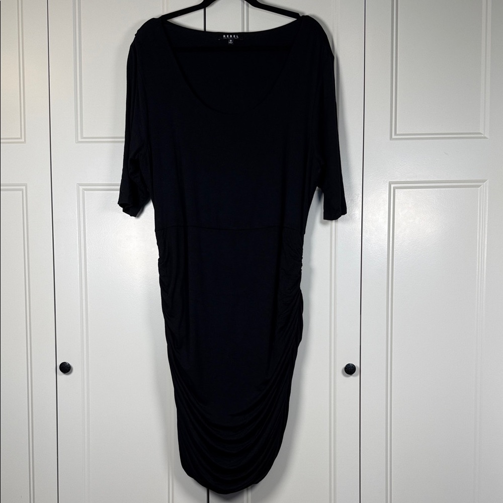 Rebel Wilson X Angels Plus Scoop Neck Jersey Dress
